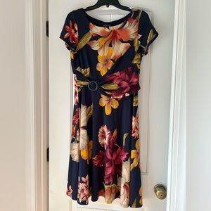 Perceptions Navy Floral Dress With Belt Size Medium